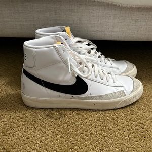 Slightly Used Nike Blazers Womens 11.5